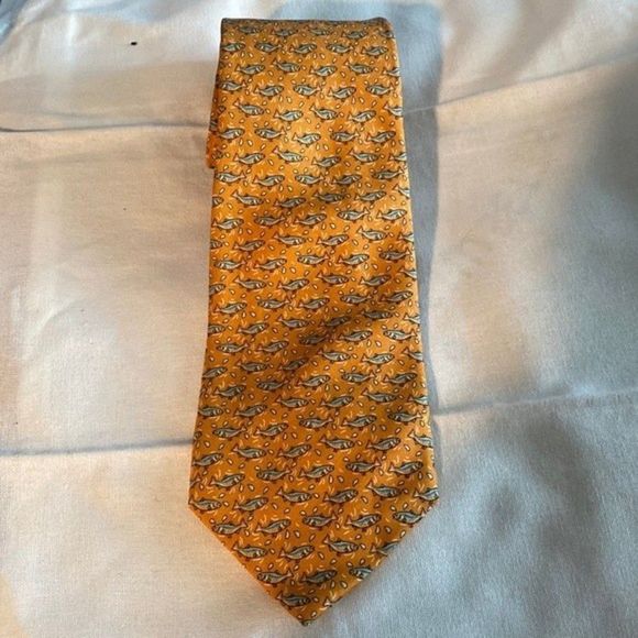 Vineyard Vines Other - Here fishy fishy!  Vineyard vines 100% silk tie.